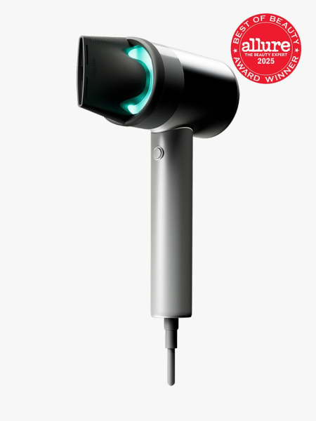 L’Oreal Professionnel AirLight Pro in silver and black color way on light gray background with red Allure Best of Beauty seal in the top right corner